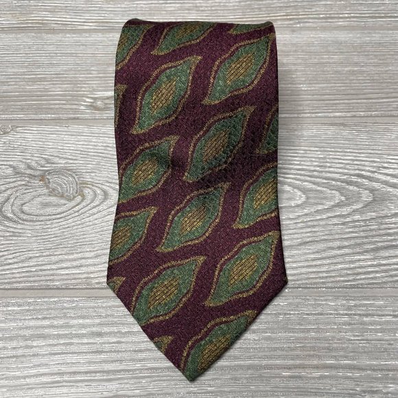 Giorgio Armani silk tie. eggplant purple and green pattern. - Picture 5 of 6